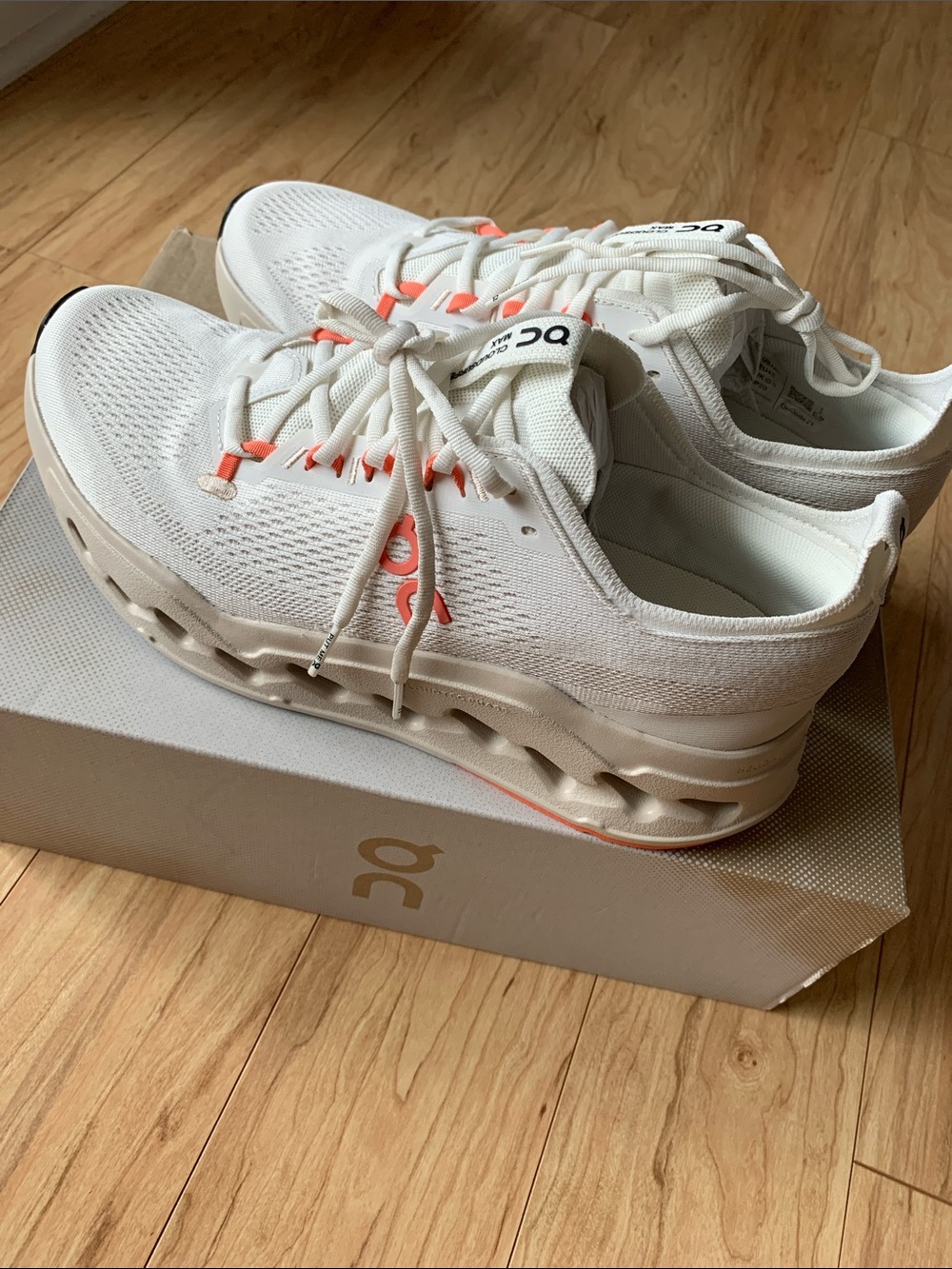 On Running Cloudsurfer Max men athletic shoes